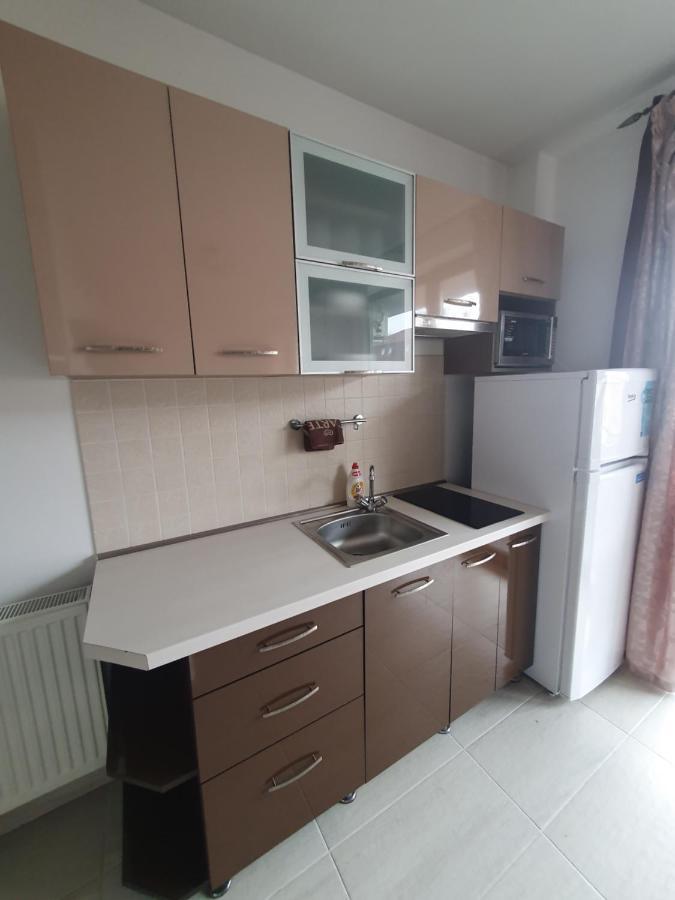 Krisi Apartman Hajduszoboszlo Exterior photo